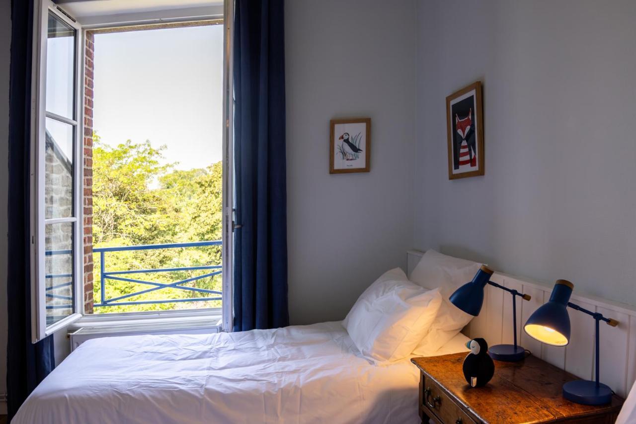 Bel Appartement, Bien Equipe Et Confortable Dans Le Centre Historique ฟูแฌร์ ภายนอก รูปภาพ