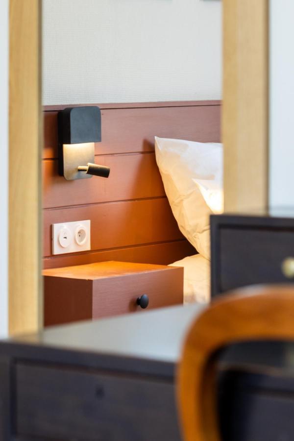 Bel Appartement, Bien Equipe Et Confortable Dans Le Centre Historique ฟูแฌร์ ภายนอก รูปภาพ