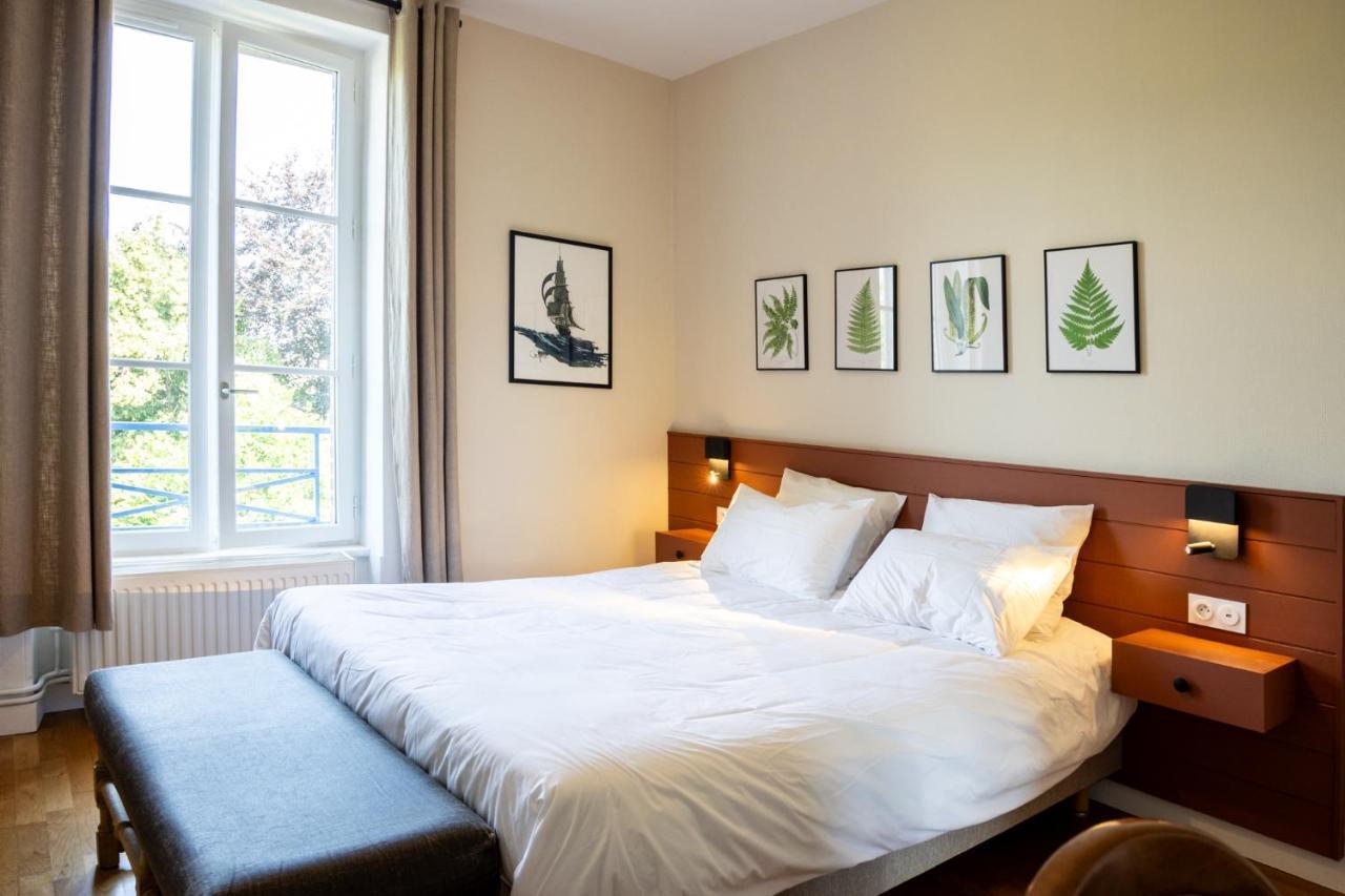 Bel Appartement, Bien Equipe Et Confortable Dans Le Centre Historique ฟูแฌร์ ภายนอก รูปภาพ